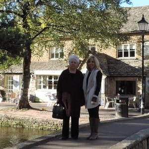 Meet your Posher, Shirley